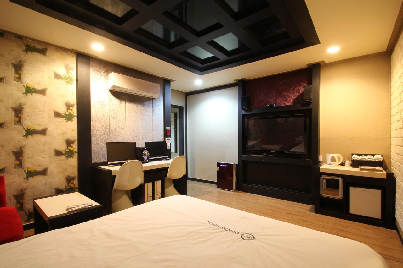Show Hotel Busan Værelse billede